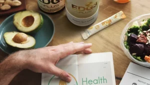 Ein Tisch mit dem Produkt EDG3 Plus darauf